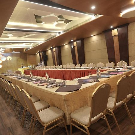 Maurya Rajadhani Thiruvananthapuram Екстериор снимка