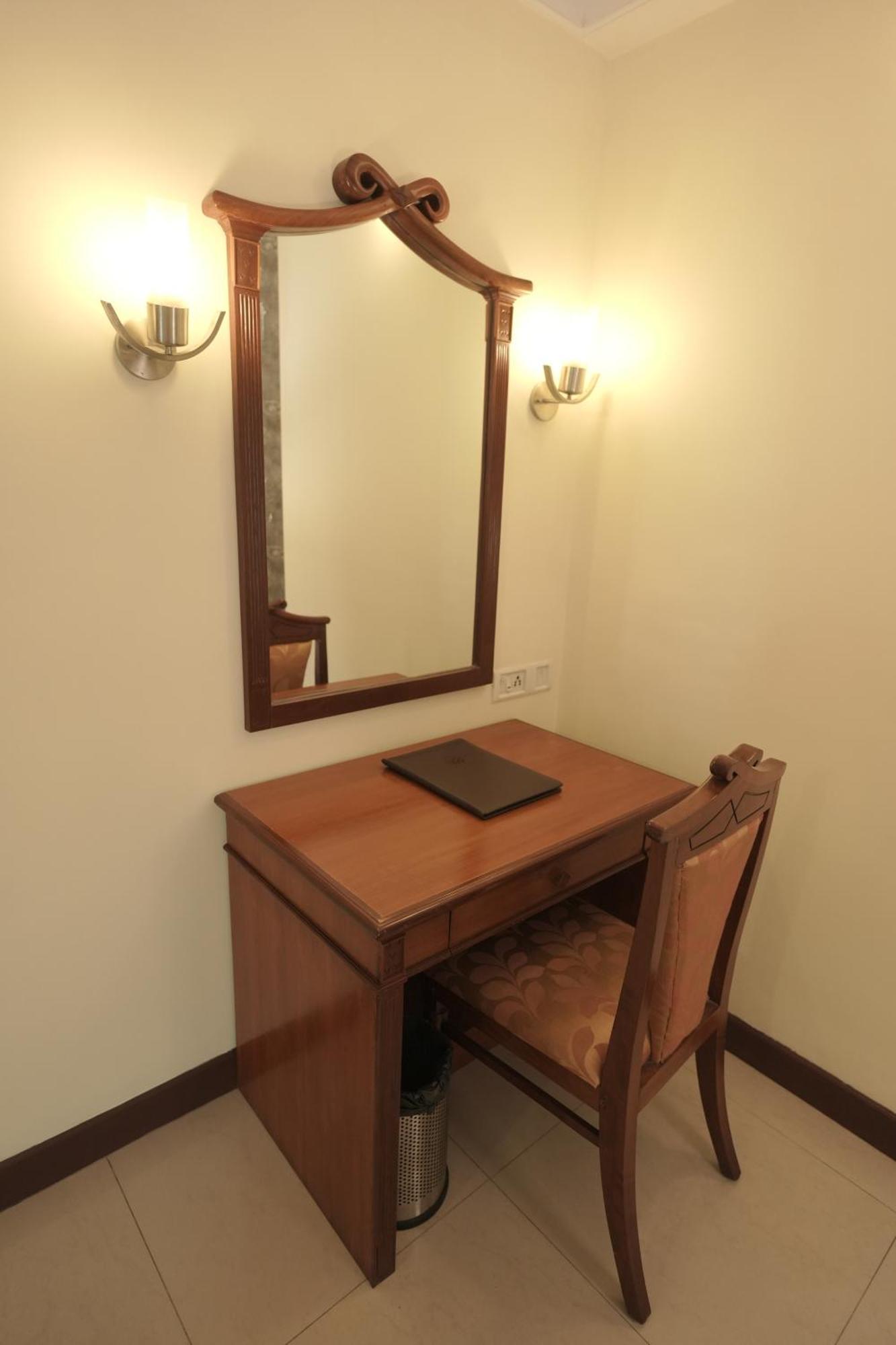 Maurya Rajadhani Thiruvananthapuram Екстериор снимка